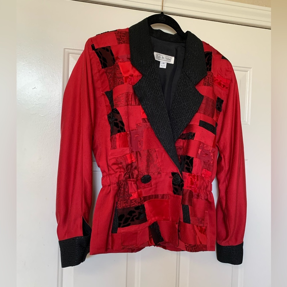 LILI BUTLER quilted Silk Jacket 🌴